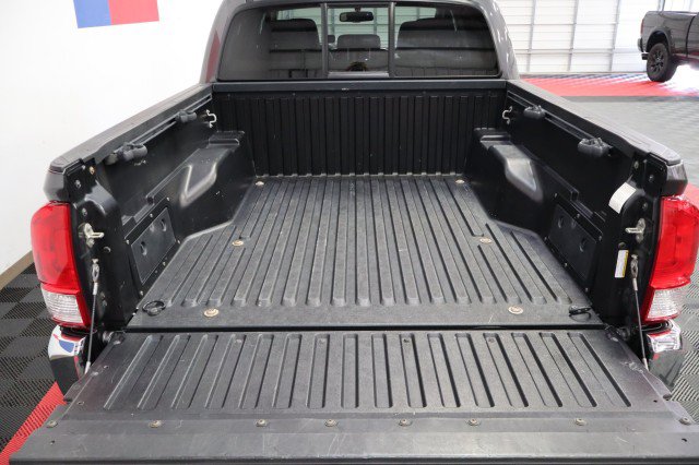 Used 2017 Toyota Tacoma SR5 w/ Tow Package RWD image 29