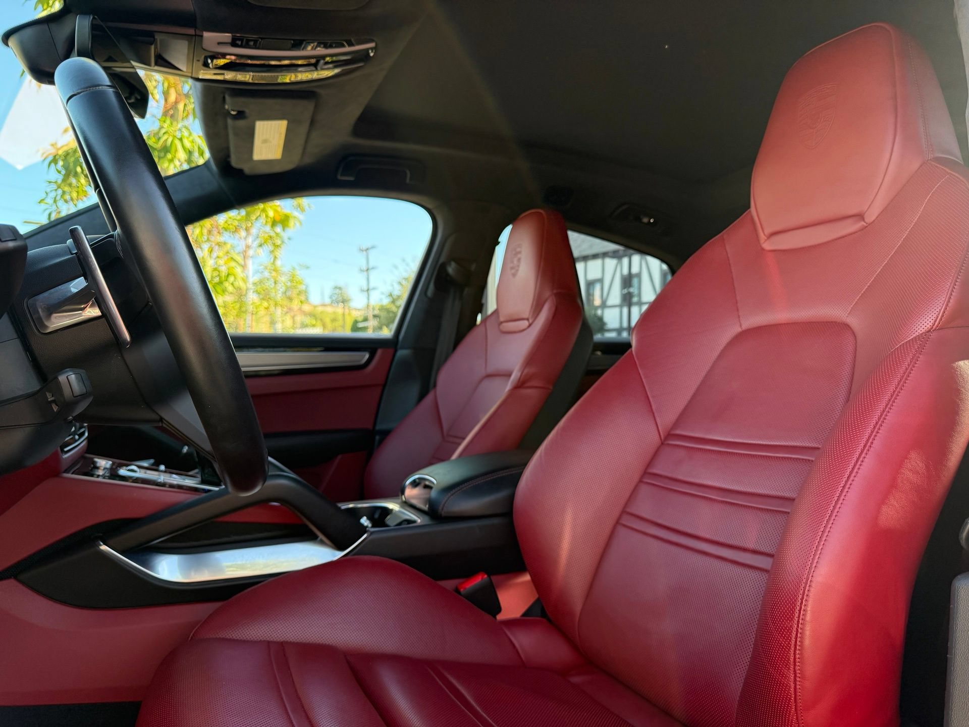 Used 2023 Porsche Cayenne Turbo AWD/4WD image 5