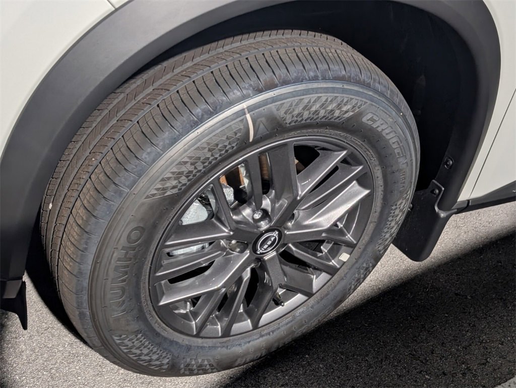 New 2026 Nissan Rogue S image 5