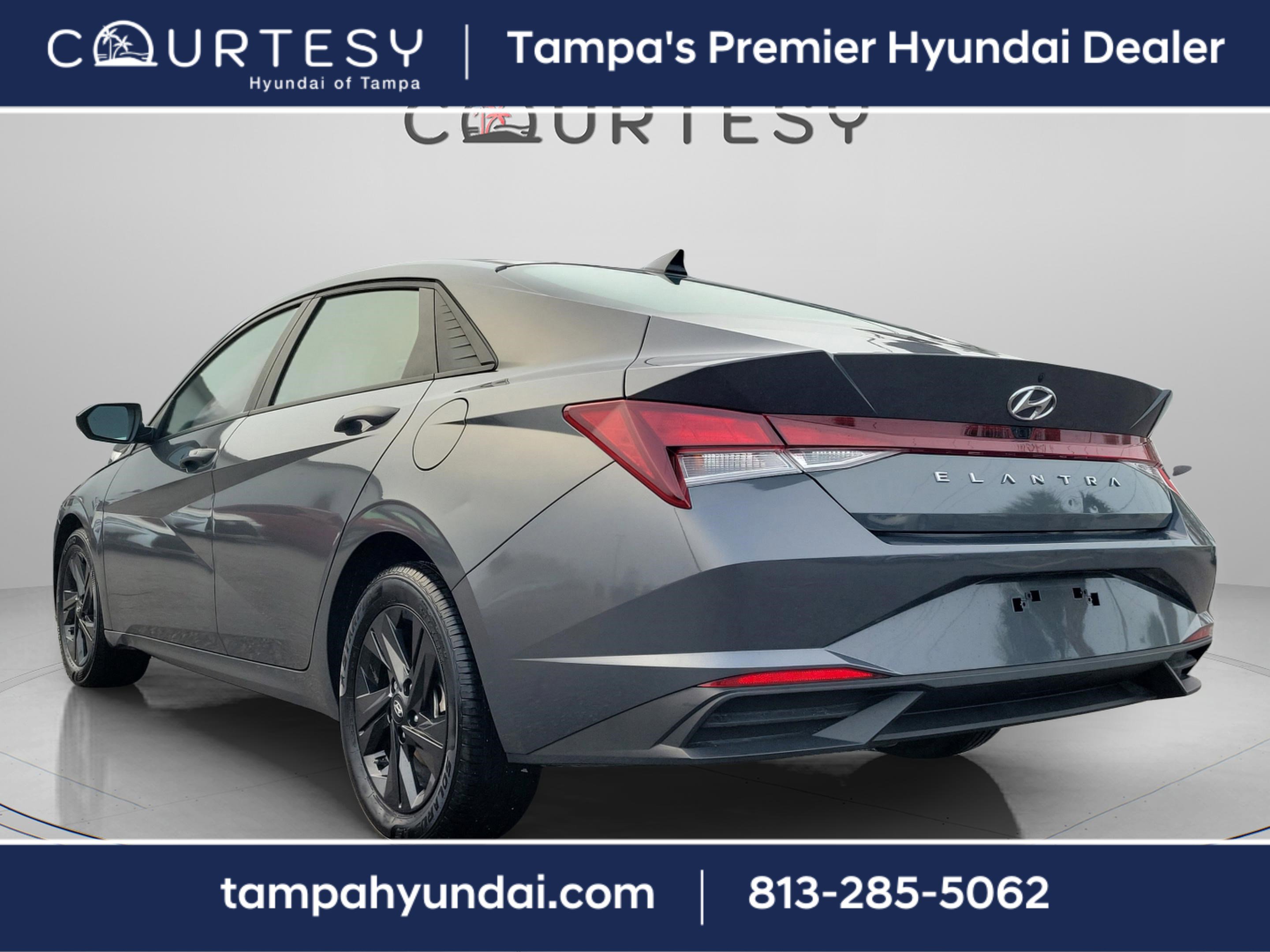 Used 2023 Hyundai Elantra SEL video 2