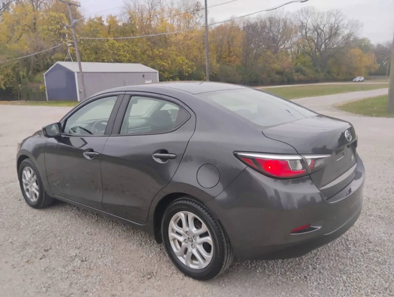 Used 2016 Scion iA image 4