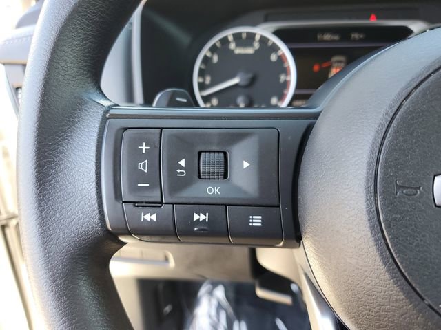 Used 2024 Nissan Rogue S image 19