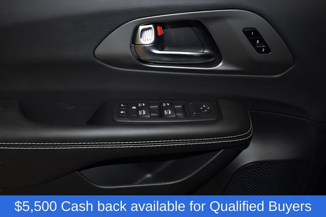 New 2026 Chrysler Pacifica Select w/ S Appearance Package FWD image 30