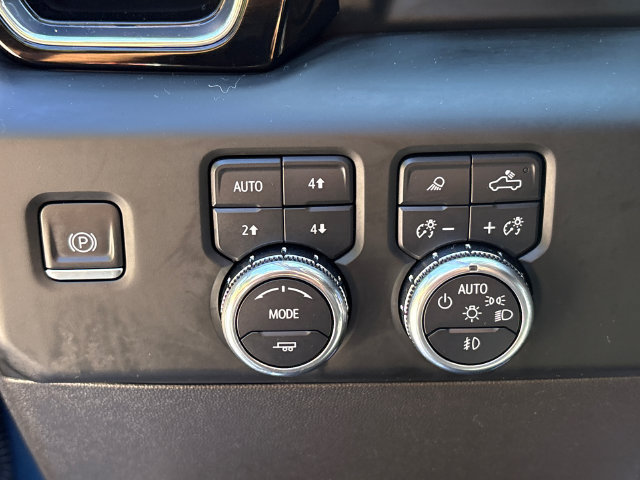 Used 2024 GMC Sierra 1500 Denali w/ Technology Package AWD/4WD image 26