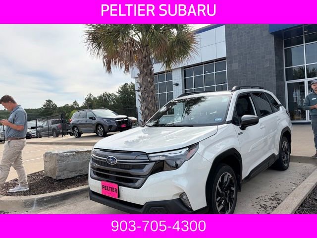 Used 2025 Subaru Forester Premium AWD/4WD image 3