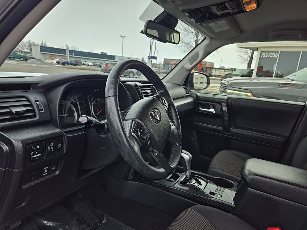 Used 2023 Toyota 4Runner TRD Off-Road AWD/4WD image 11