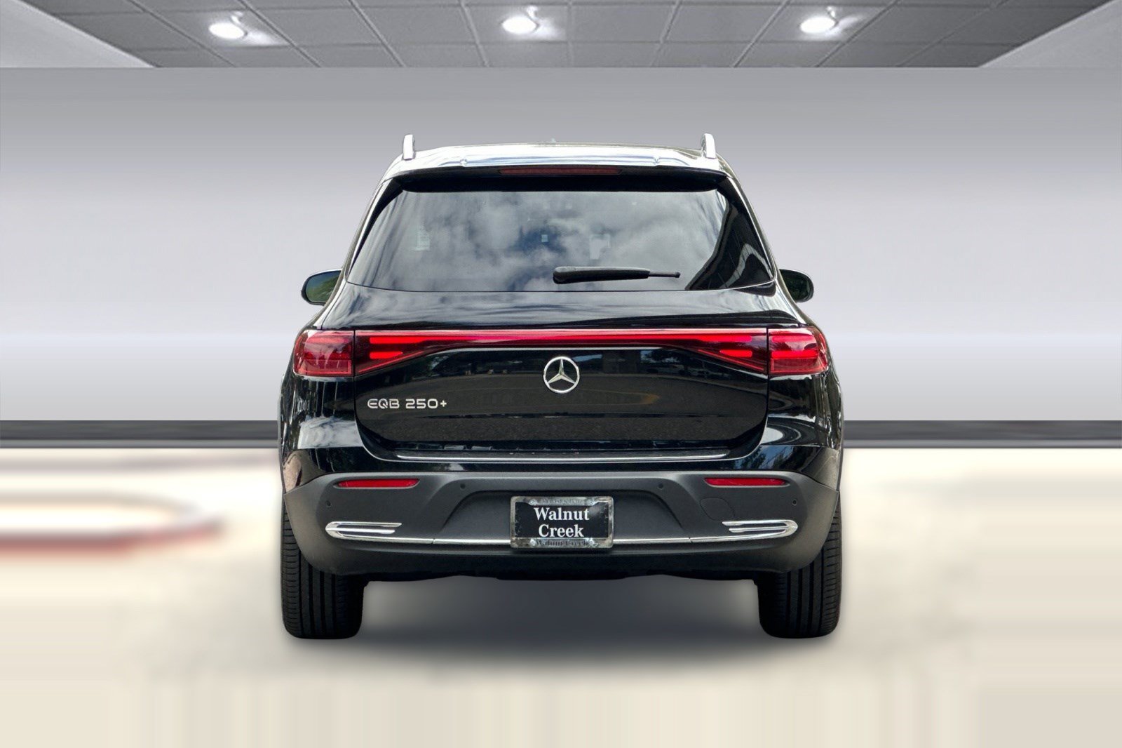 Certified 2025 Mercedes-Benz EQB 250+ image 10