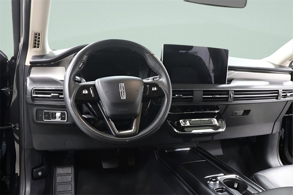 Used 2023 Lincoln Corsair Reserve image 8