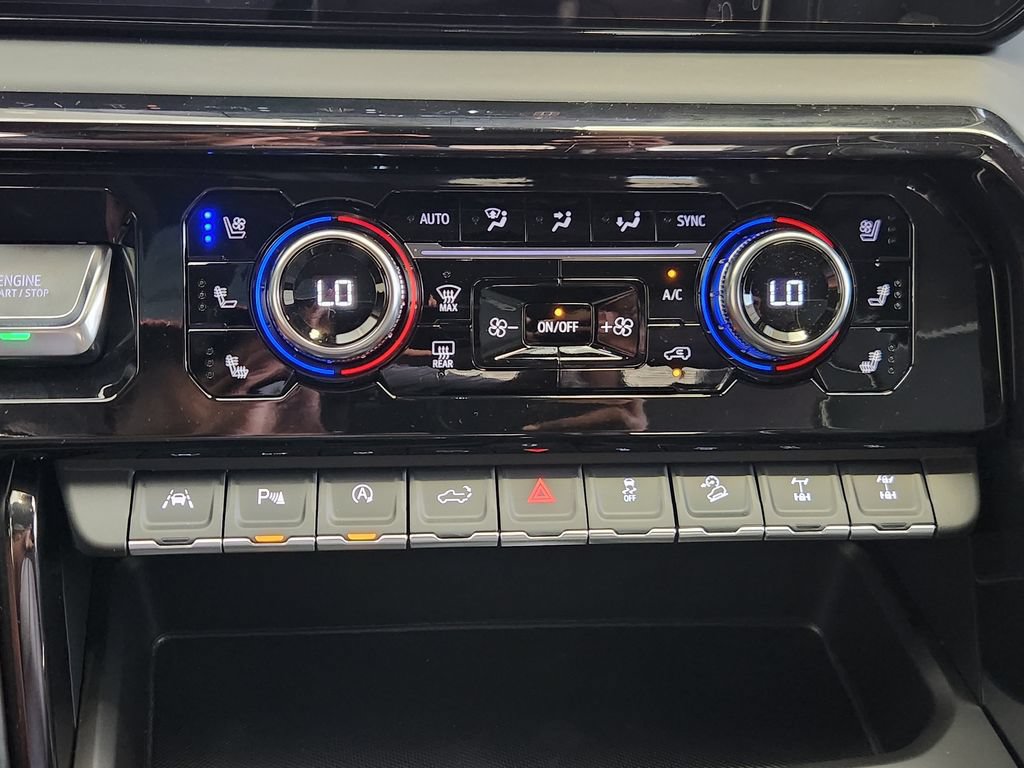 New 2026 GMC Sierra 1500 AT4X w/ LPO, Black Badging Package AWD/4WD image 17