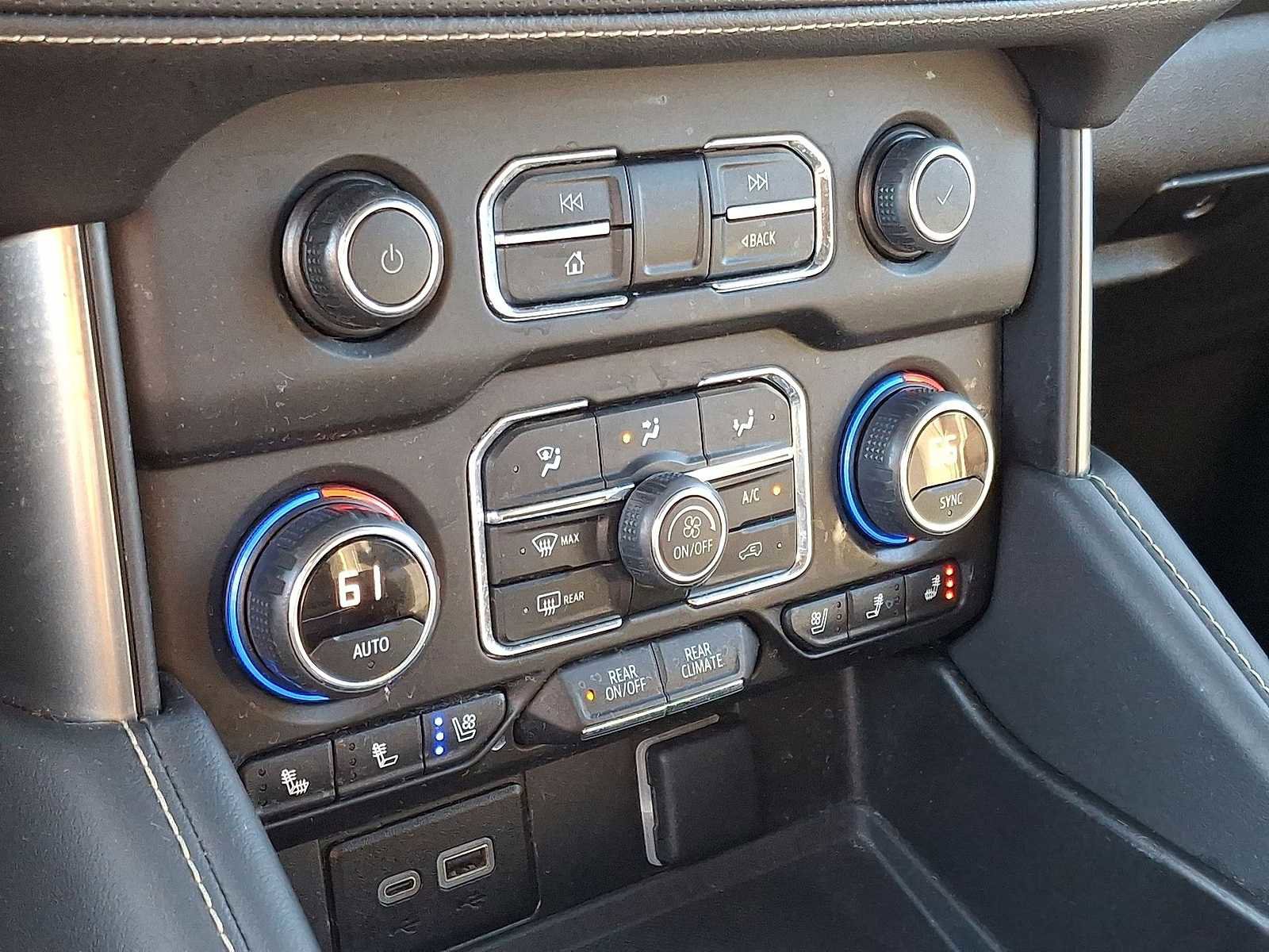 Certified 2023 Chevrolet Suburban Premier image 23