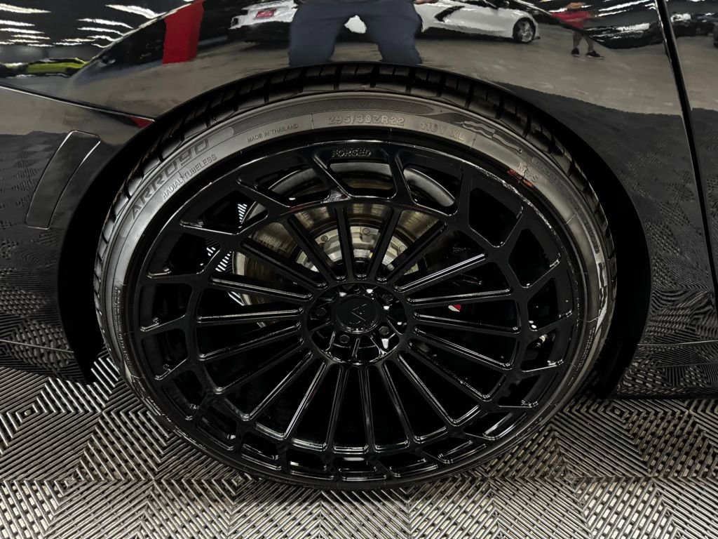 Used 2025 BMW 740i w/ Premium Package image 19