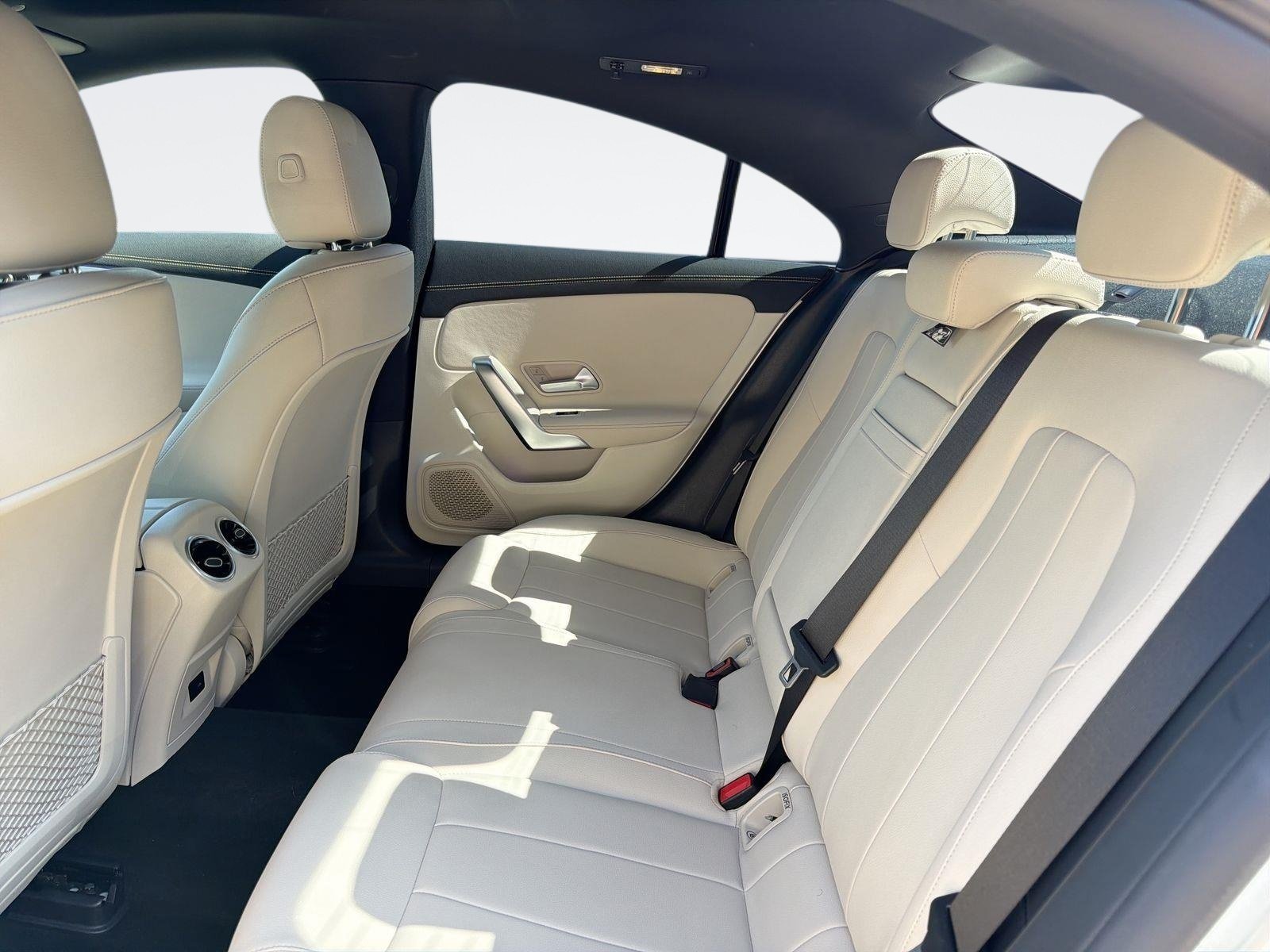 Used 2023 Mercedes-Benz CLA 250 image 26