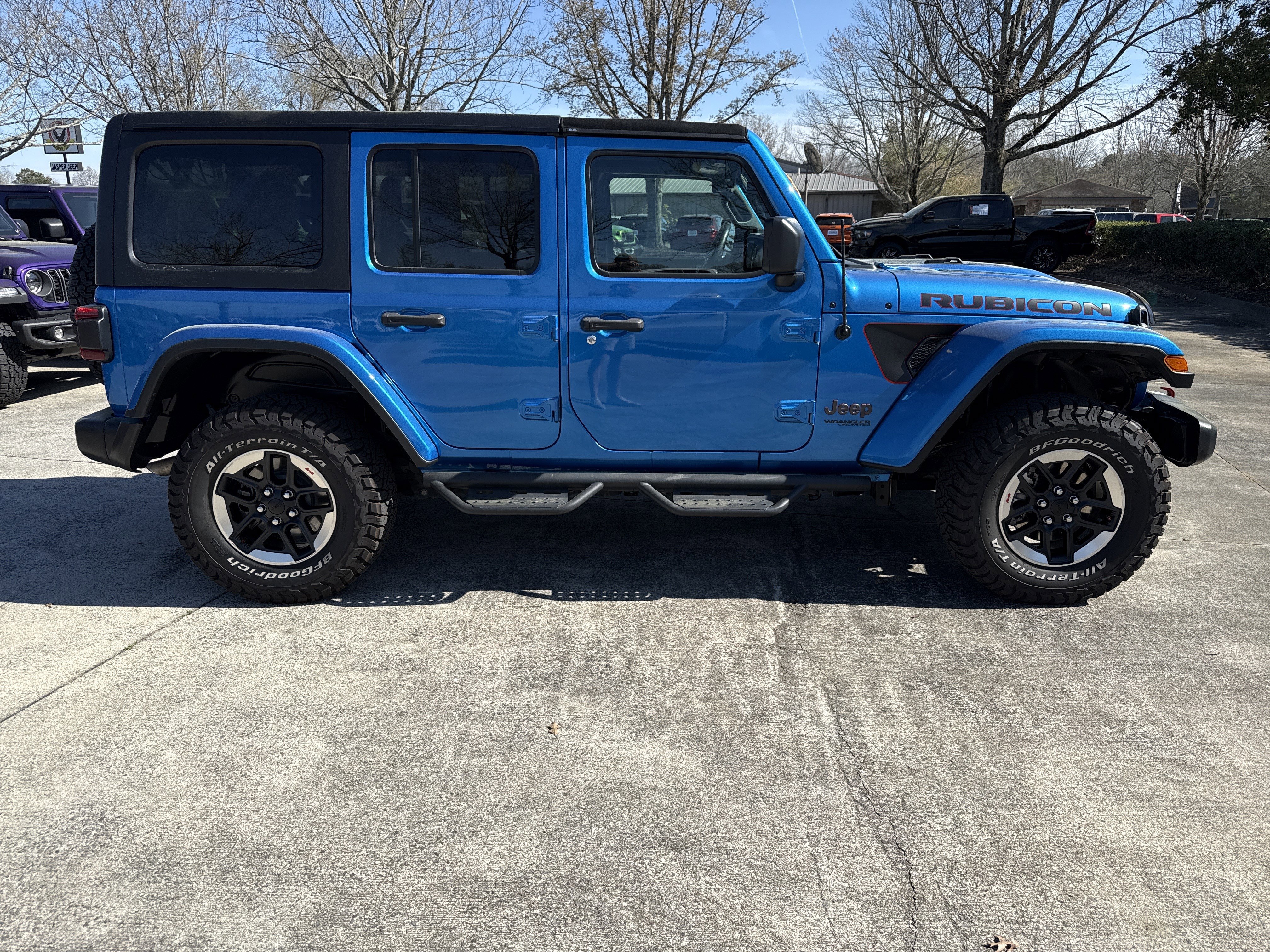 Used 2022 Jeep Wrangler Unlimited Rubicon w/ LED Lighting Group image 8