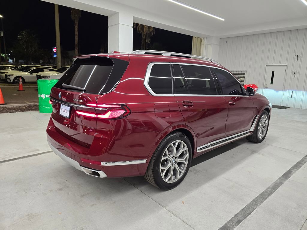 Used 2025 BMW X7 xDrive40i image 6