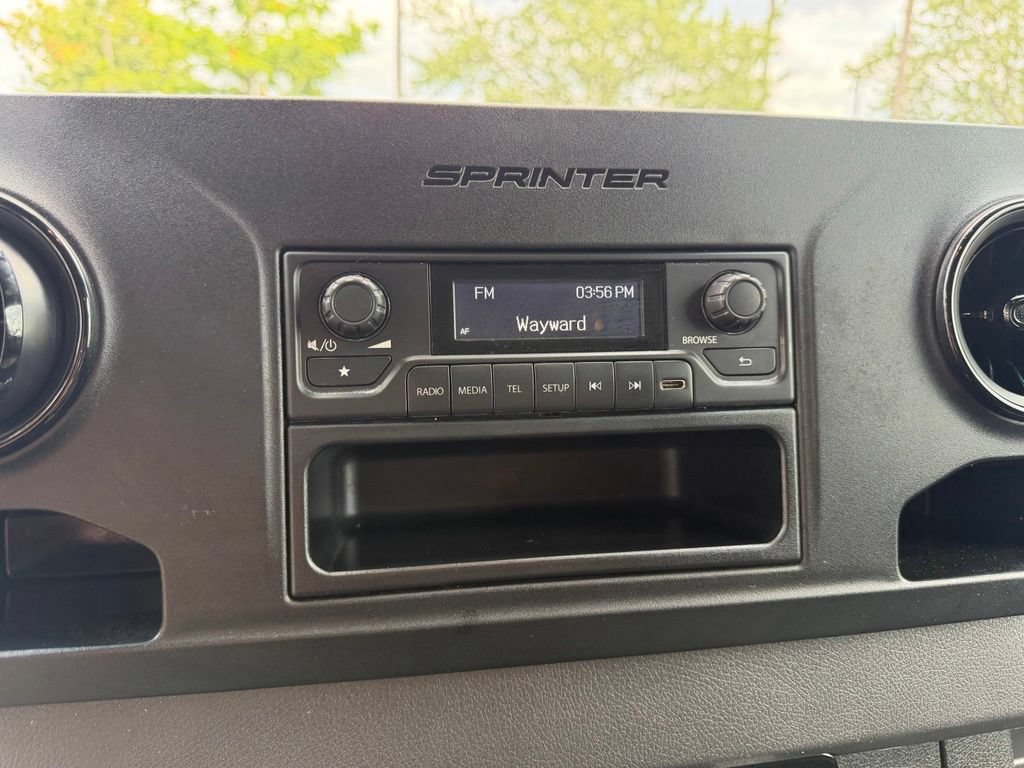 Used 2025 Mercedes-Benz Sprinter 2500 image 18