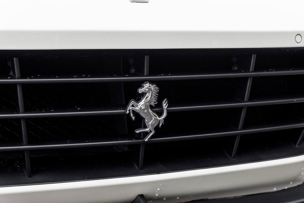 Used 2019 Ferrari GTC4Lusso image 13