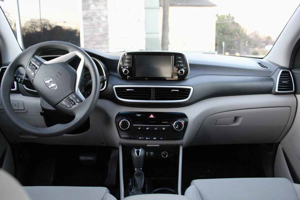 Used 2020 Hyundai Tucson SE image 26