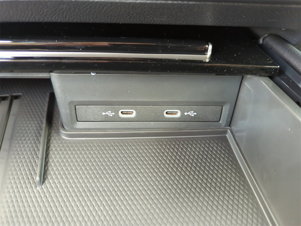 New 2026 Volkswagen Atlas Cross Sport SEL Premium R-Line image 33