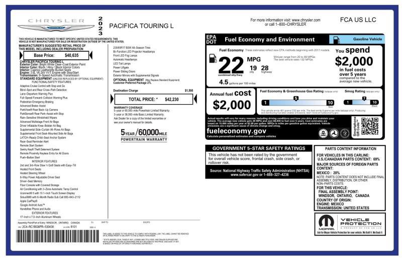 Used 2023 Chrysler Pacifica Touring-L image 9