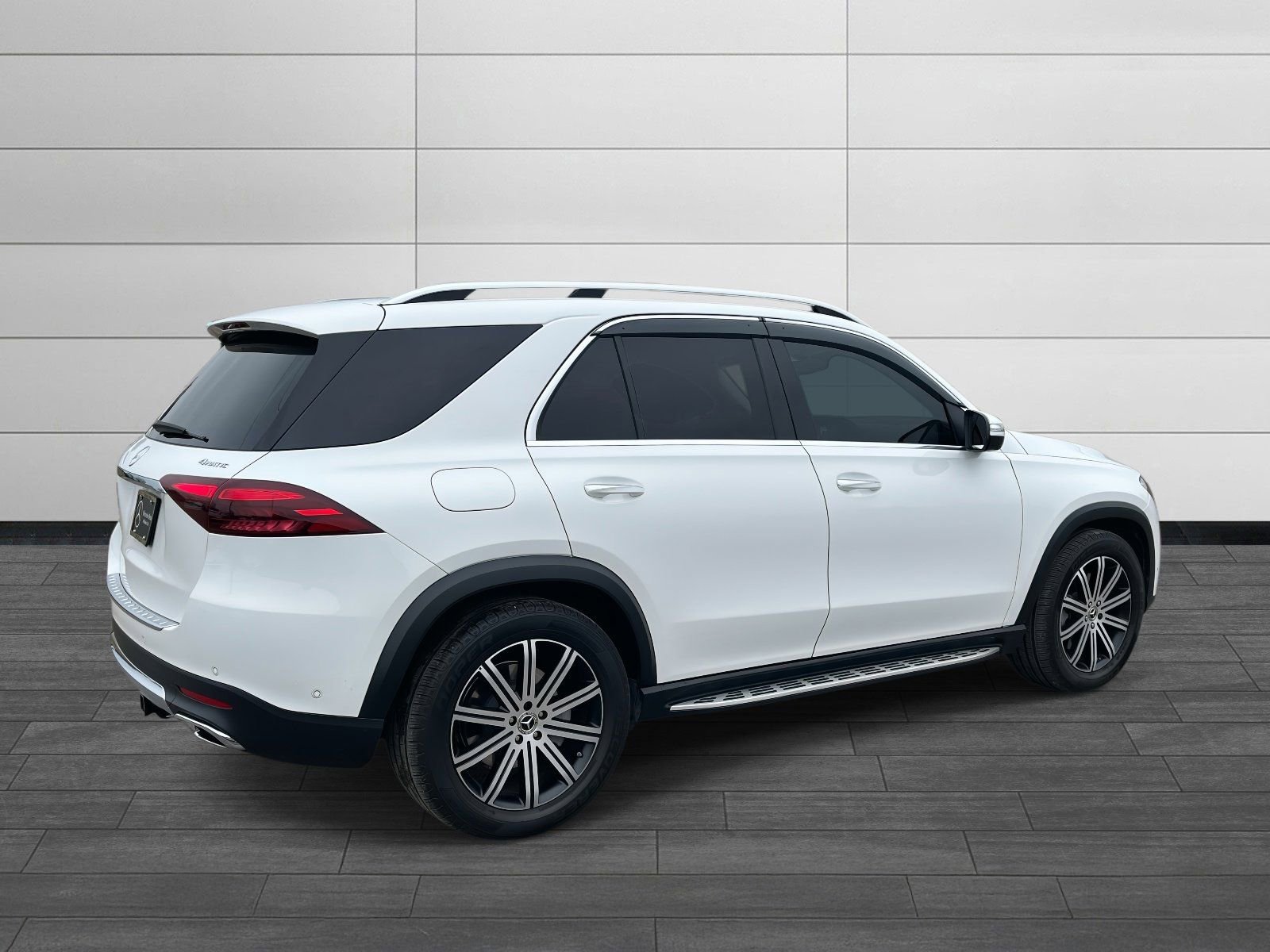 Certified 2025 Mercedes-Benz GLE 450 4MATIC image 3