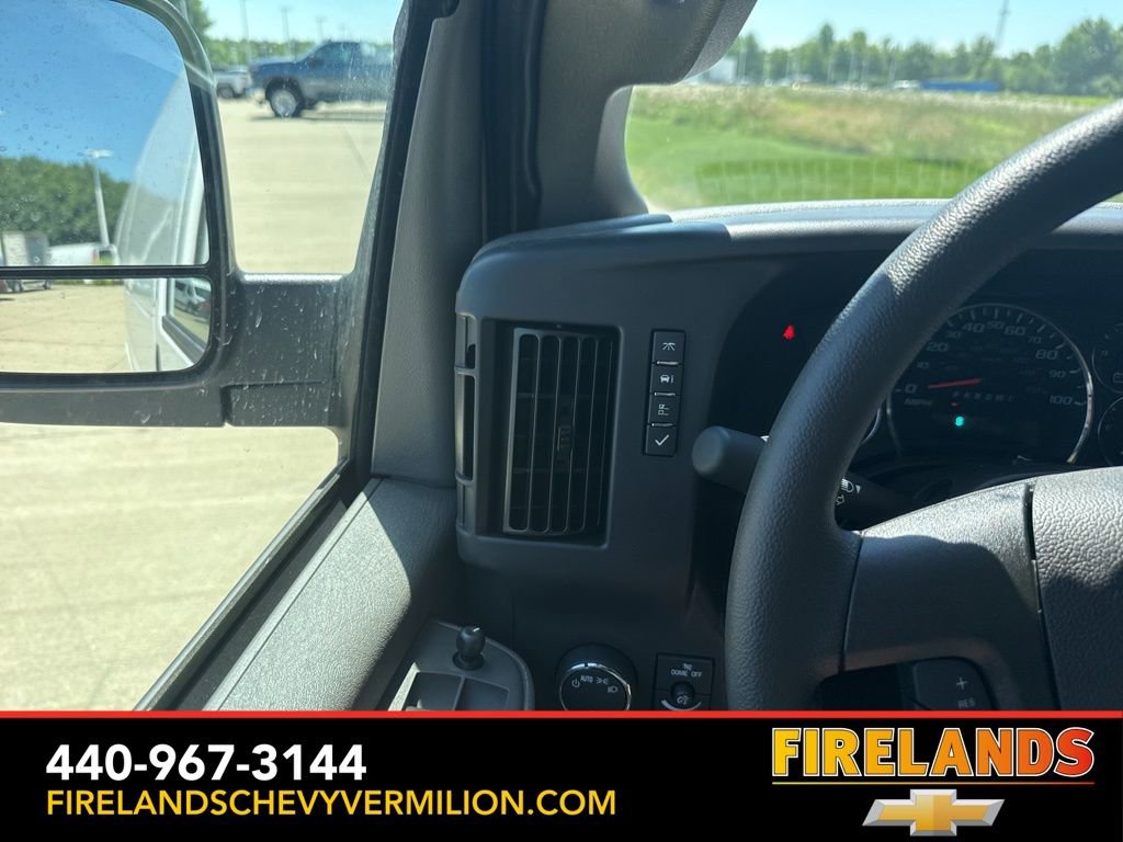 New 2025 Chevrolet Express 2500 Work Van w/ Driver Convenience Package image 17