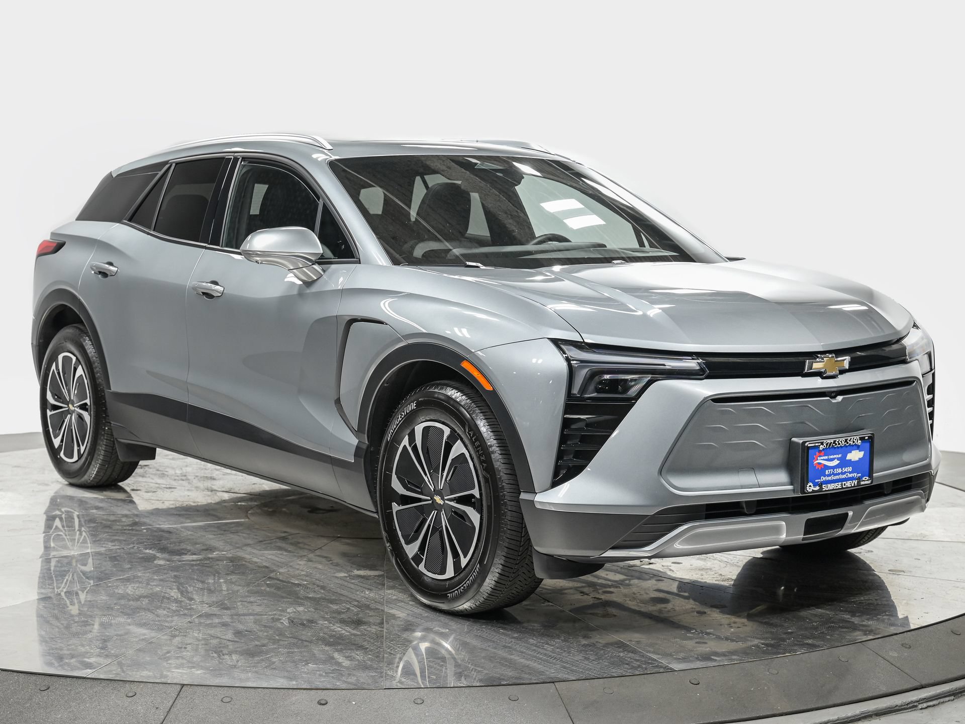 Used 2024 Chevrolet Blazer EV LT AWD/4WD image 9