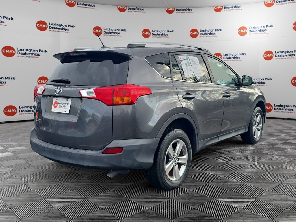 Used 2015 Toyota RAV4 XLE image 7