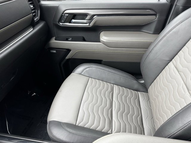 Used 2024 Chevrolet Silverado 2500 ZR2 w/ Technology Package image 24