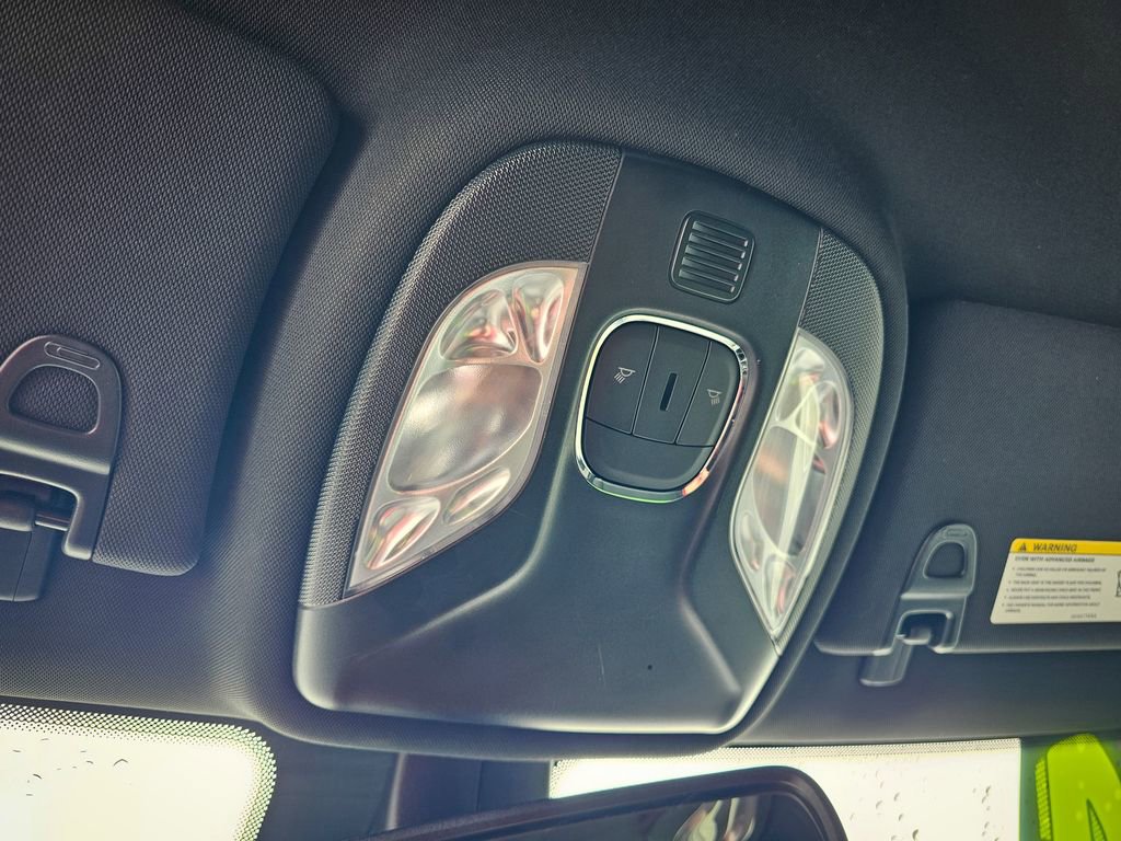 Used 2024 Jeep Compass Latitude image 28