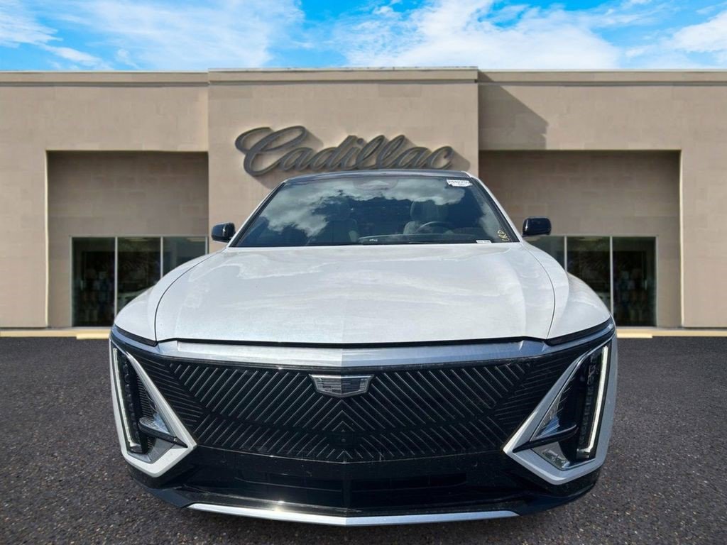 Certified 2024 Cadillac Lyriq Luxury image 7