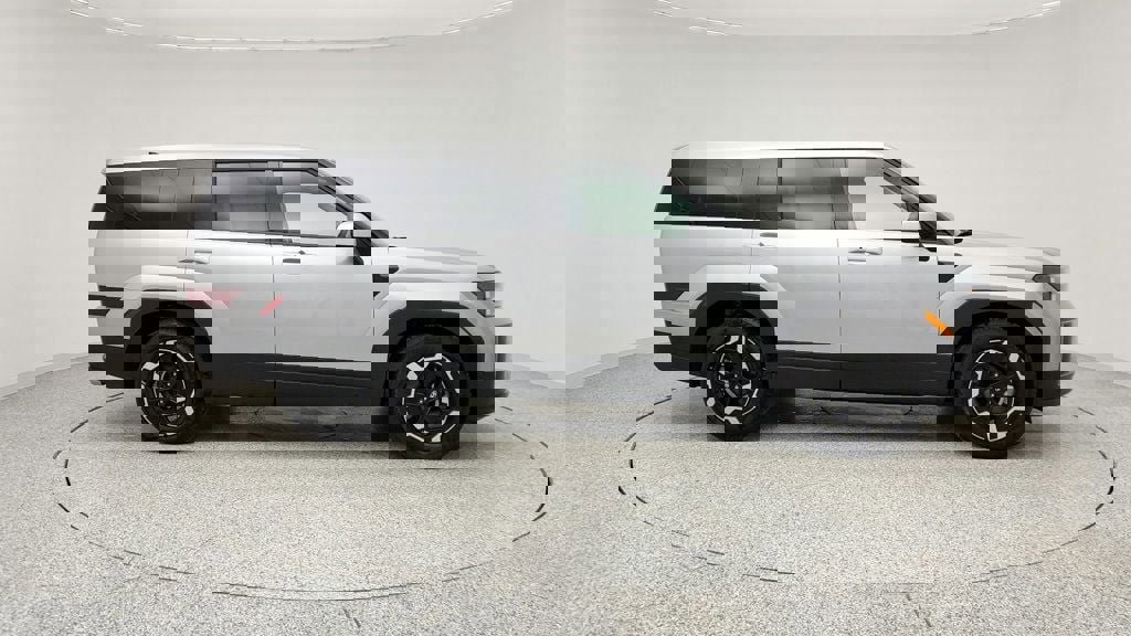 Used 2025 Hyundai Santa Fe SE image 6