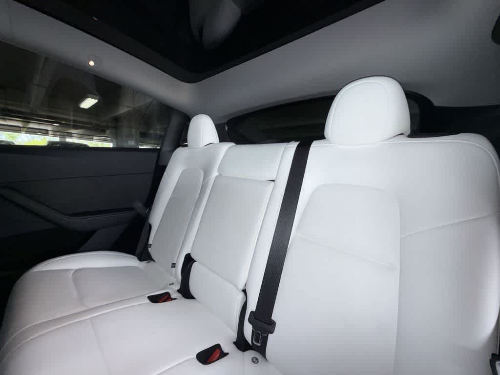 Used 2025 Tesla Model Y Performance AWD/4WD image 22