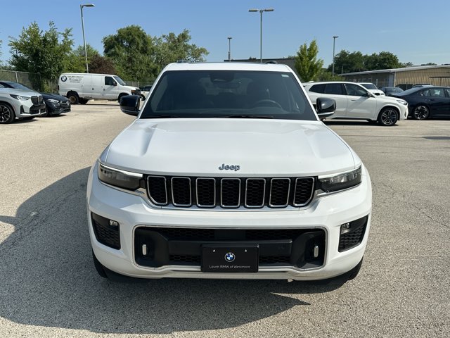 Used 2023 Jeep Grand Cherokee Overland AWD/4WD image 2