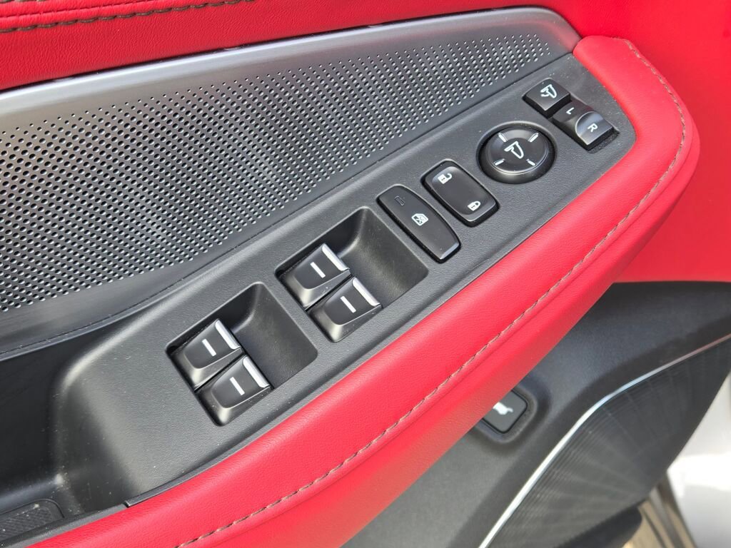 Used 2025 Acura MDX A-Spec image 29