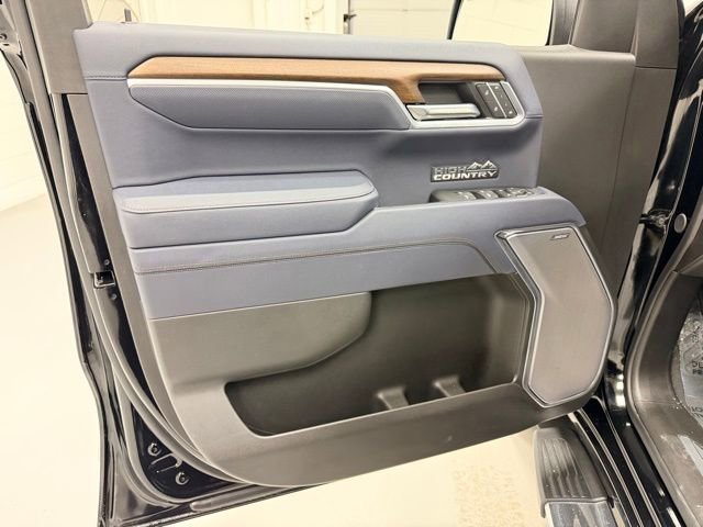 Certified 2026 Chevrolet Silverado 1500 High Country w/ Technology Package image 23