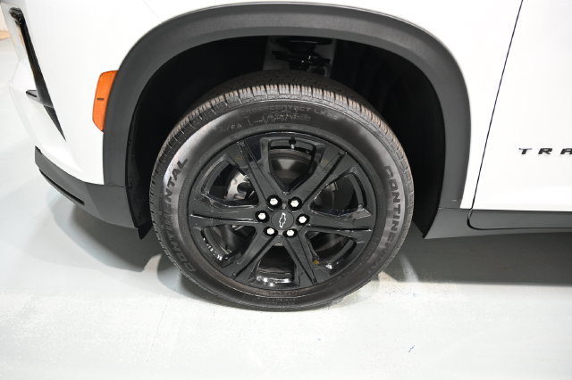 New 2027 Chevrolet Traverse LT w/ Midnight/Sport Edition FWD image 30