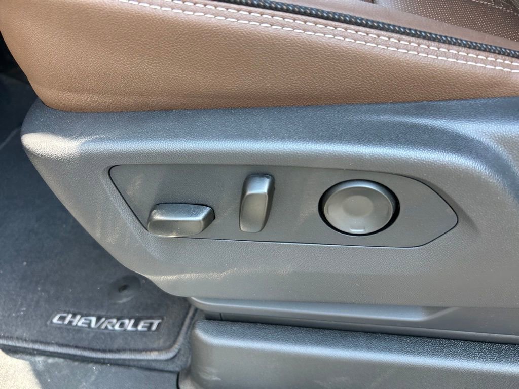 New 2026 Chevrolet Suburban High Country image 53