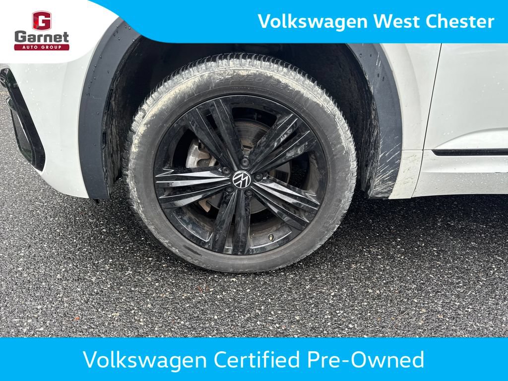 Certified 2023 Volkswagen Atlas Cross Sport SEL R-Line AWD/4WD image 17