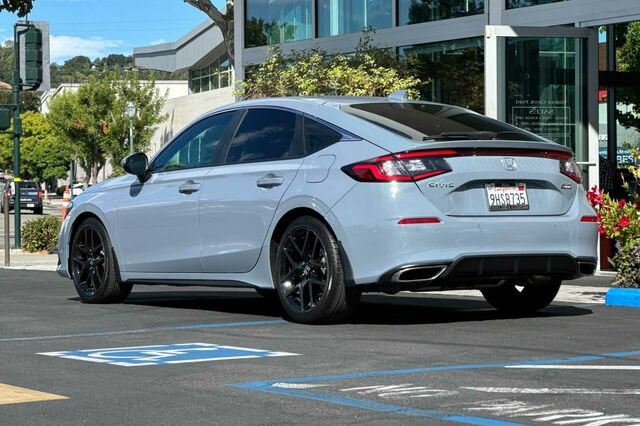 Used 2024 Honda Civic Sport Touring image 6