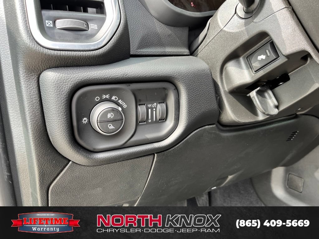 New 2026 RAM 2500 Laramie w/ Night Edition AWD/4WD image 7