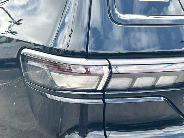 New 2026 Jeep Grand Wagoneer L Limited AWD/4WD image 10