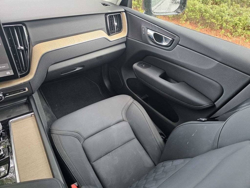 Certified 2026 Volvo XC60 B5 Plus AWD/4WD image 17