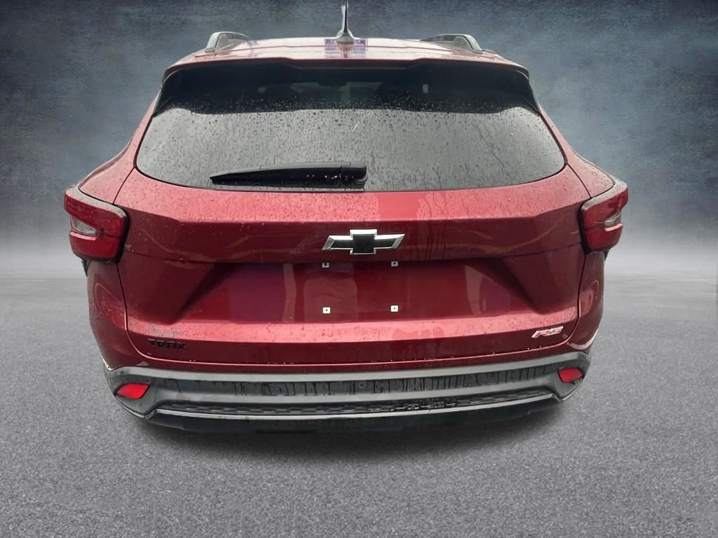 Used 2025 Chevrolet Trax RS w/ Sunroof Package FWD image 7