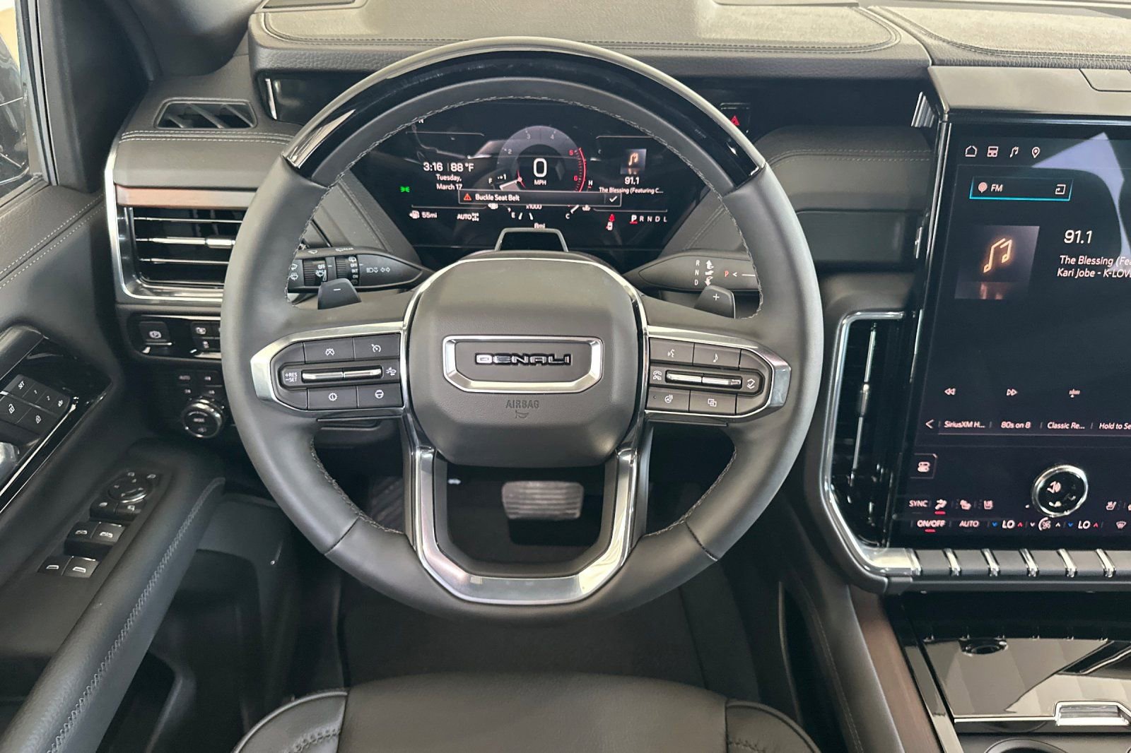 New 2026 GMC Yukon Denali w/ Denali Reserve Package image 15