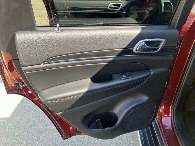 Certified 2020 Jeep Grand Cherokee Limited AWD/4WD image 23