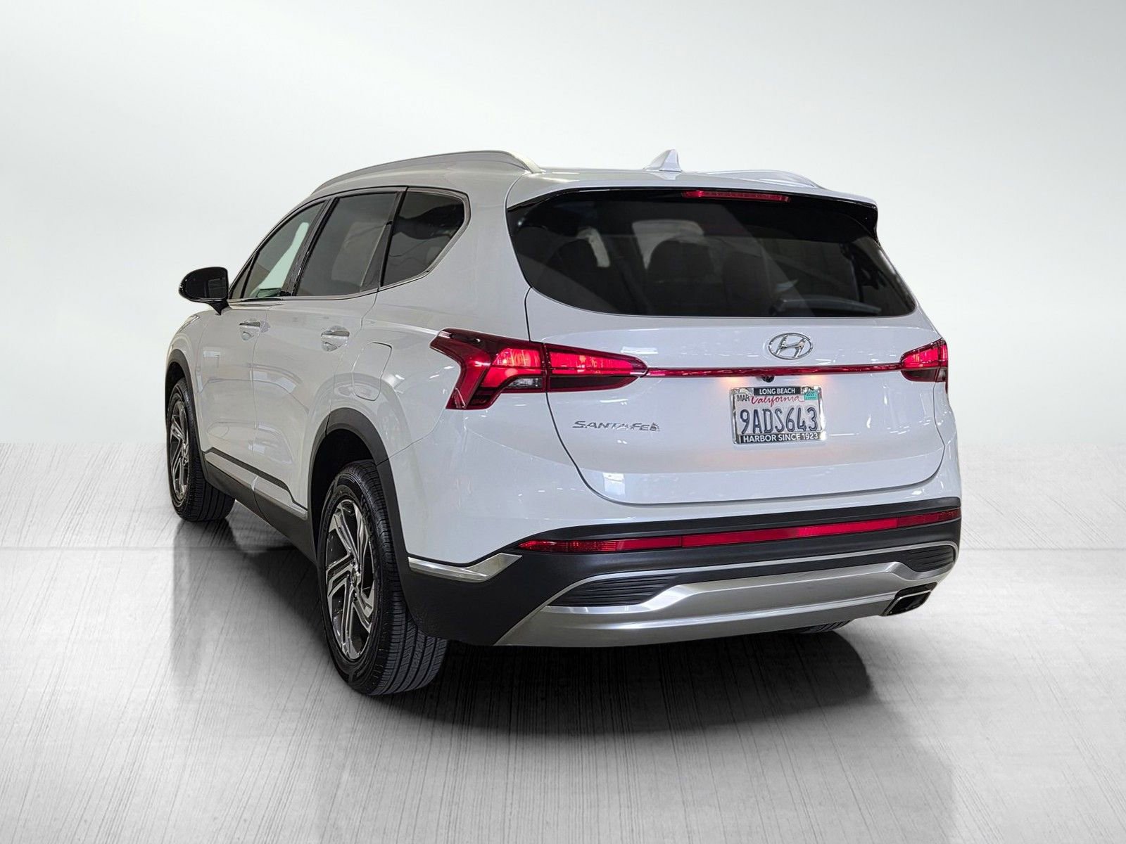 Certified 2022 Hyundai Santa Fe SEL w/ Convenience Package FWD image 5