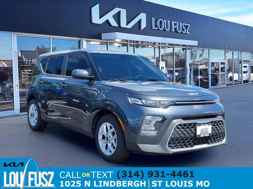 Used 2022 Kia Soul LX w/ Technology Package FWD image 1