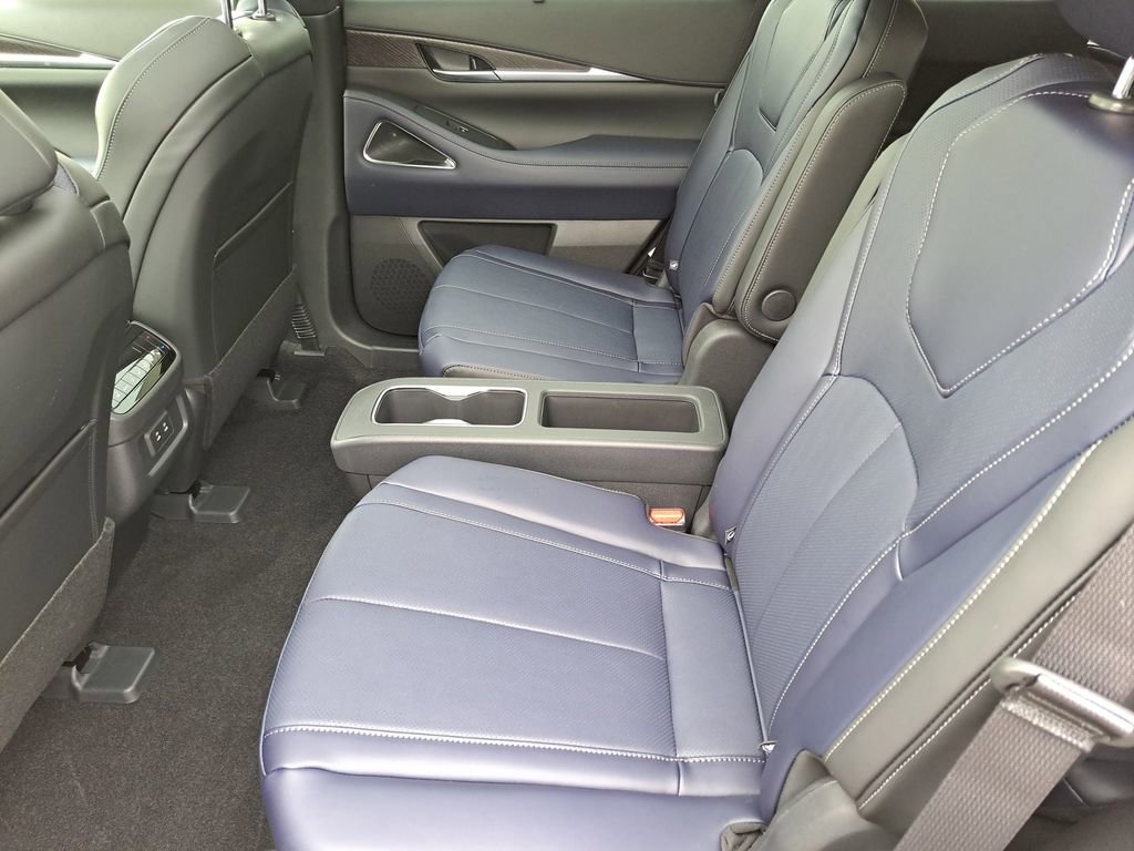 New 2026 INFINITI QX60 Sport w/ Dark Cargo Package image 18