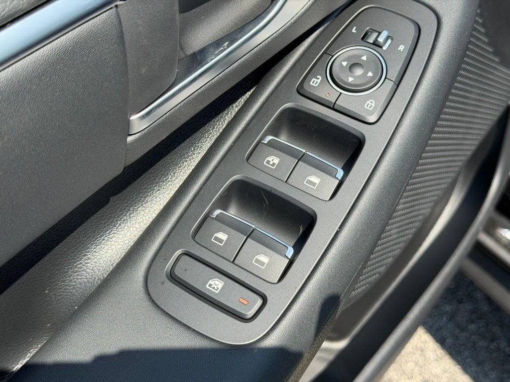 Used 2026 Hyundai Sonata Blue FWD image 8