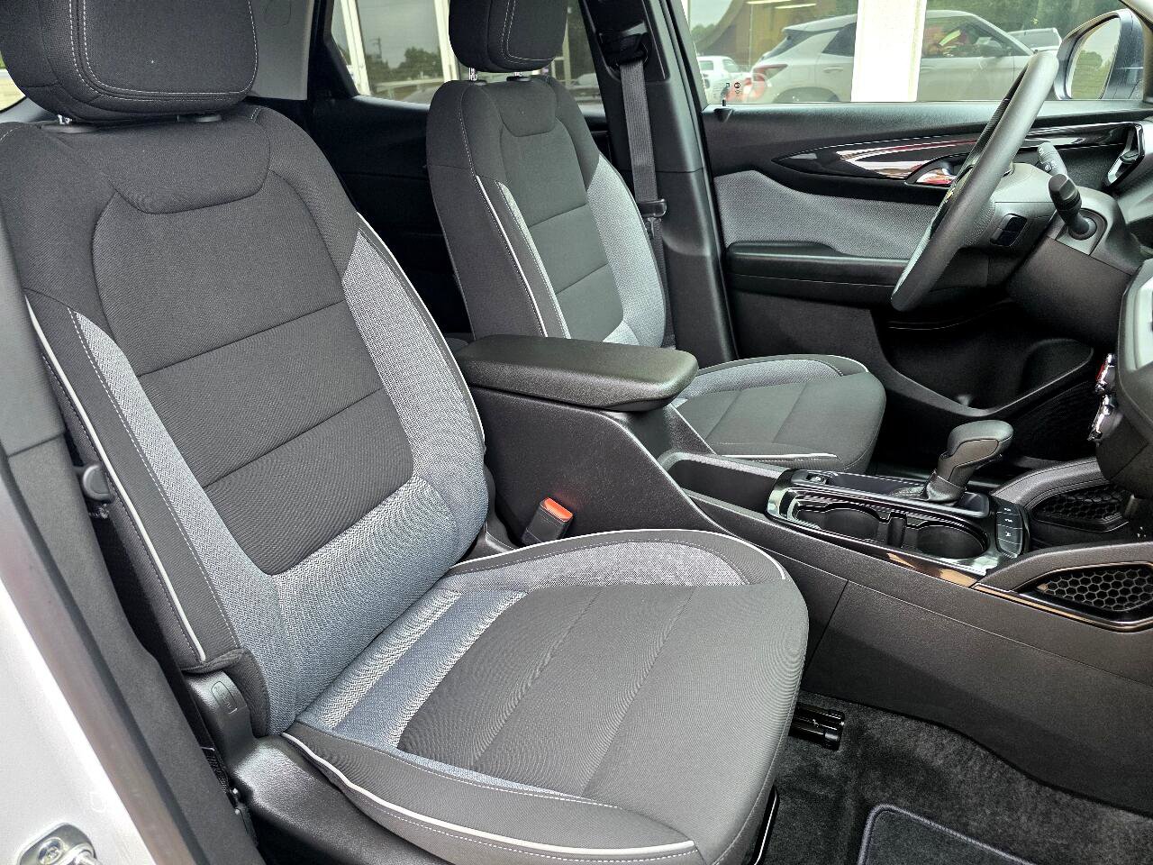 Used 2025 Chevrolet TrailBlazer LS w/ LS Convenience Package image 19